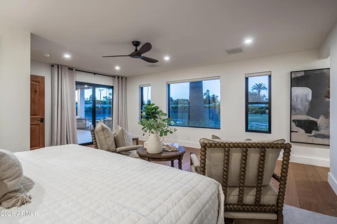 Real Estate Picture 25