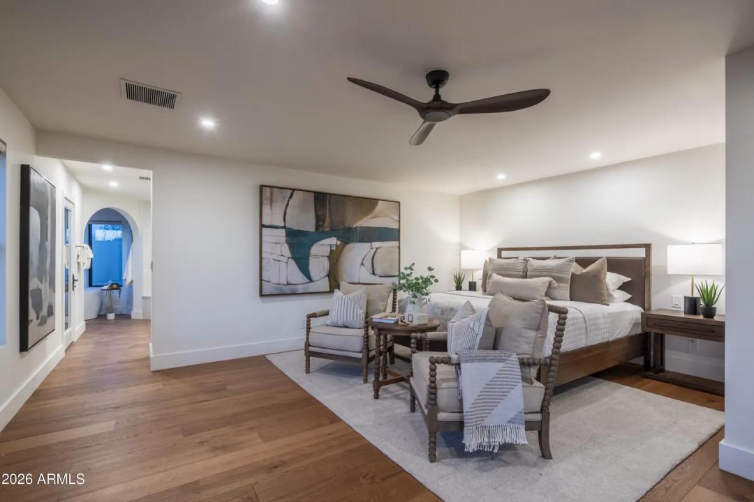 Real Estate Picture 24