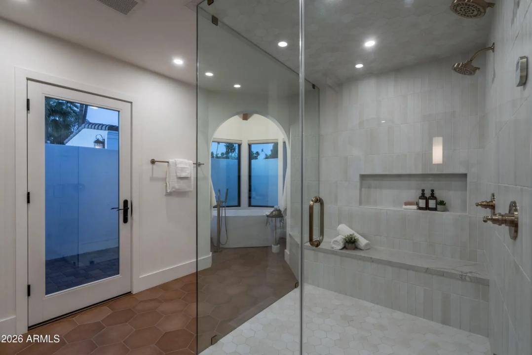 Real Estate Picture 30