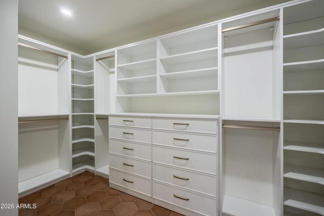 Real Estate Picture 29