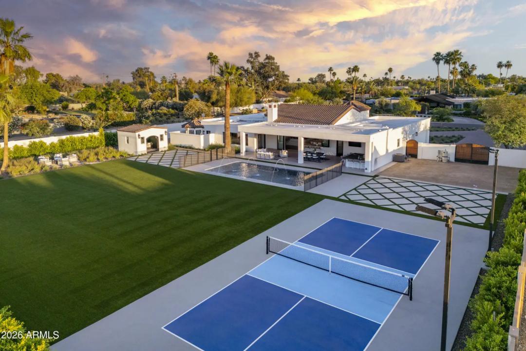 Real Estate Picture 60