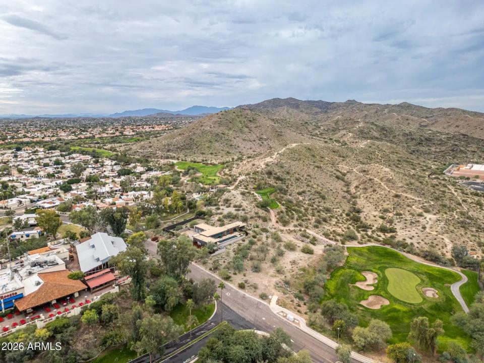 Real Estate Picture 2