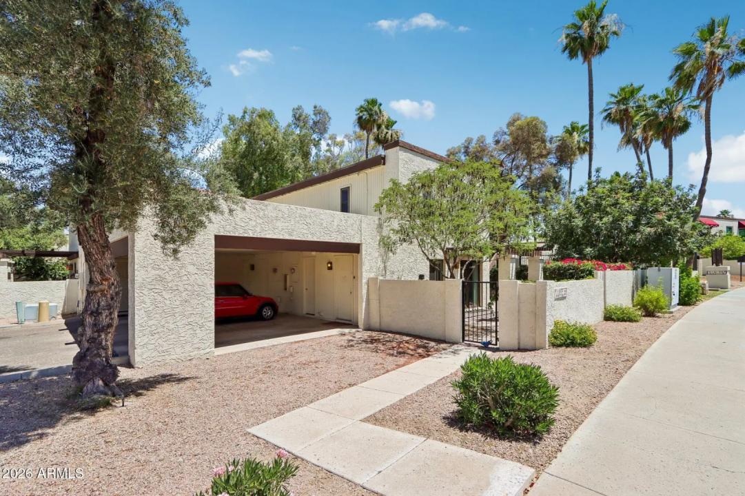 Real Estate Picture 2