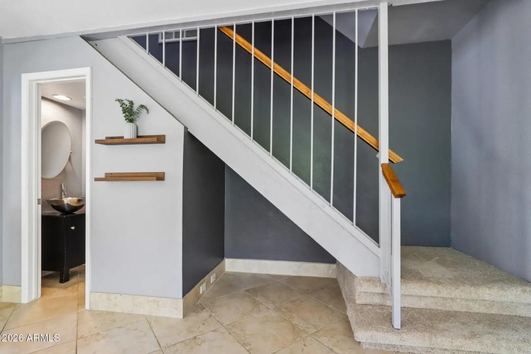 Real Estate Picture 15