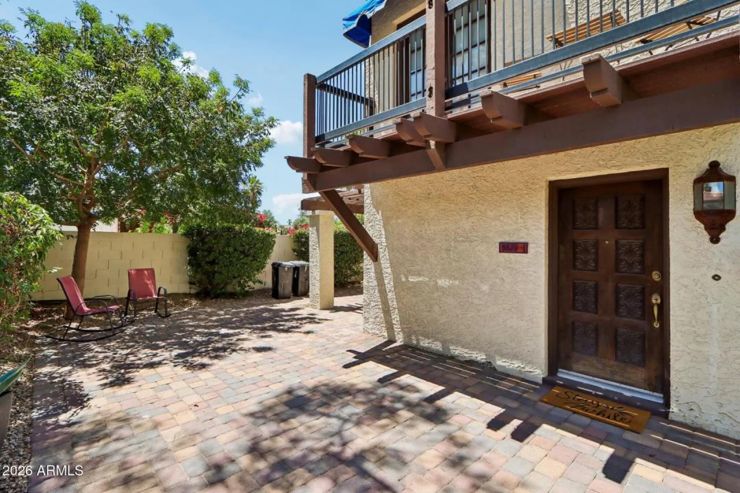 Real Estate Picture 23