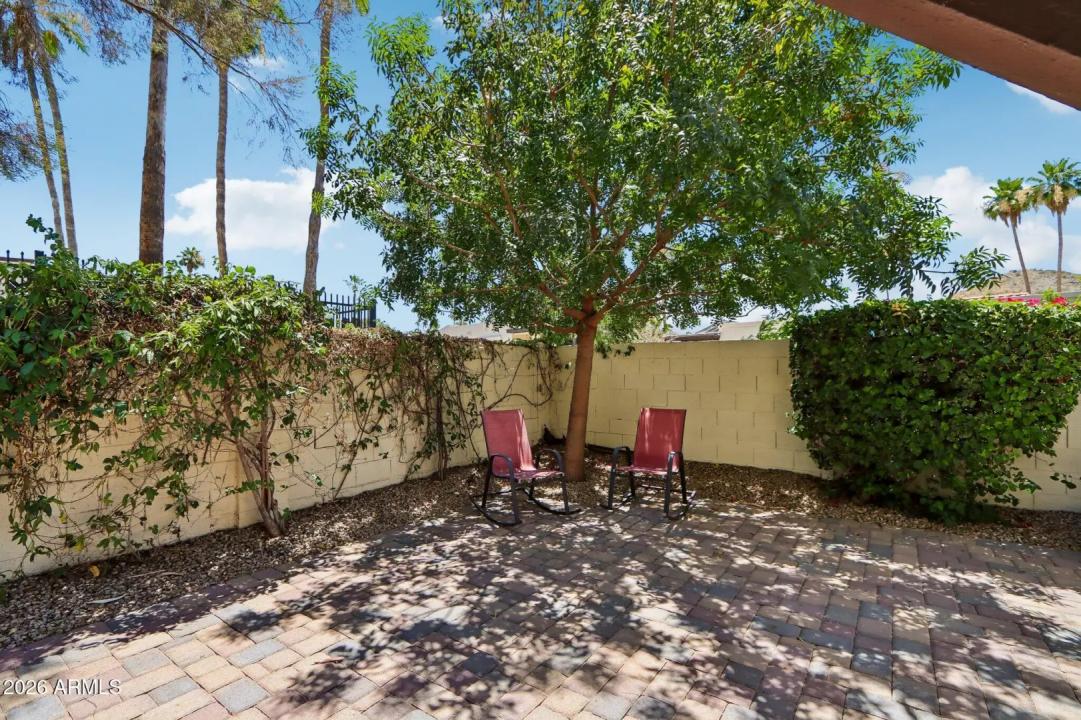 Real Estate Picture 24