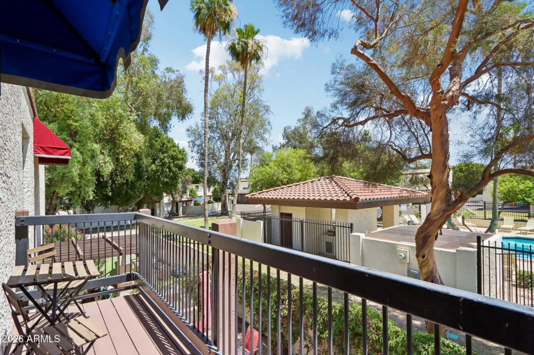 Real Estate Picture 22