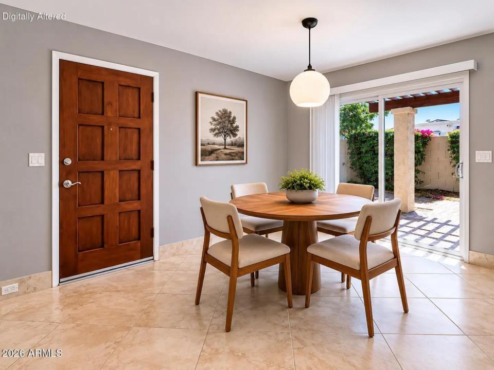 Real Estate Picture 9