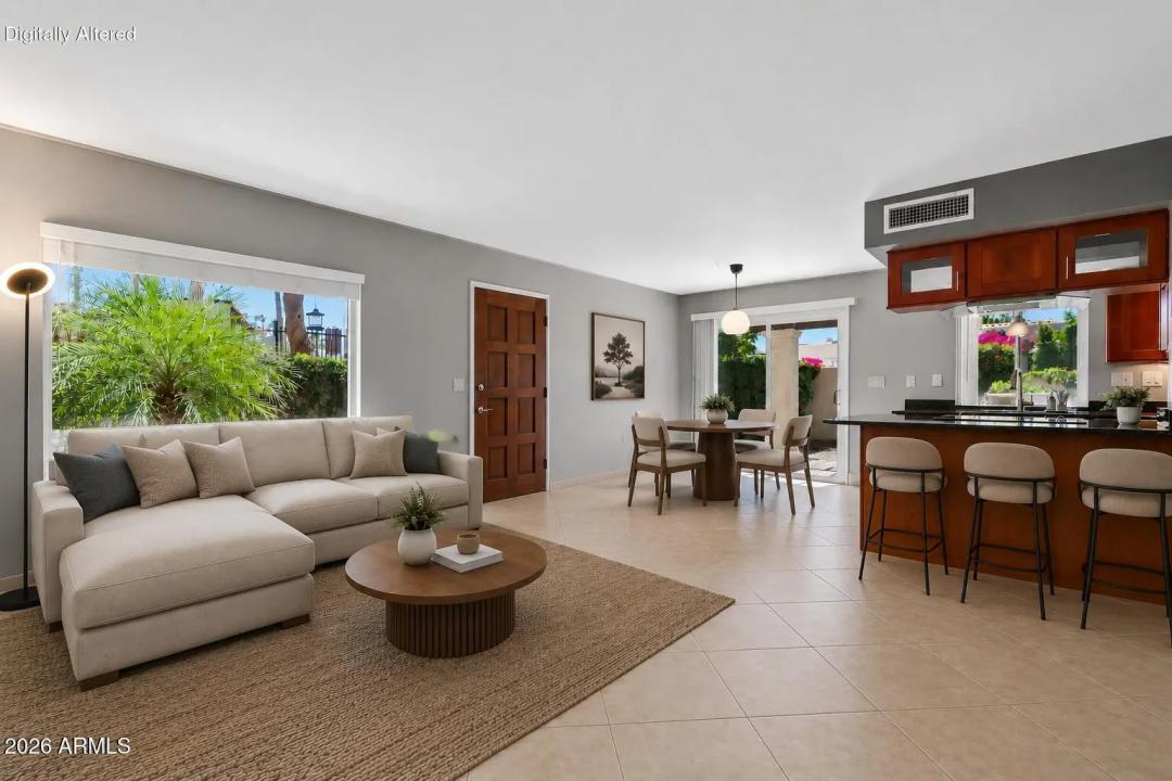 Real Estate Picture 10
