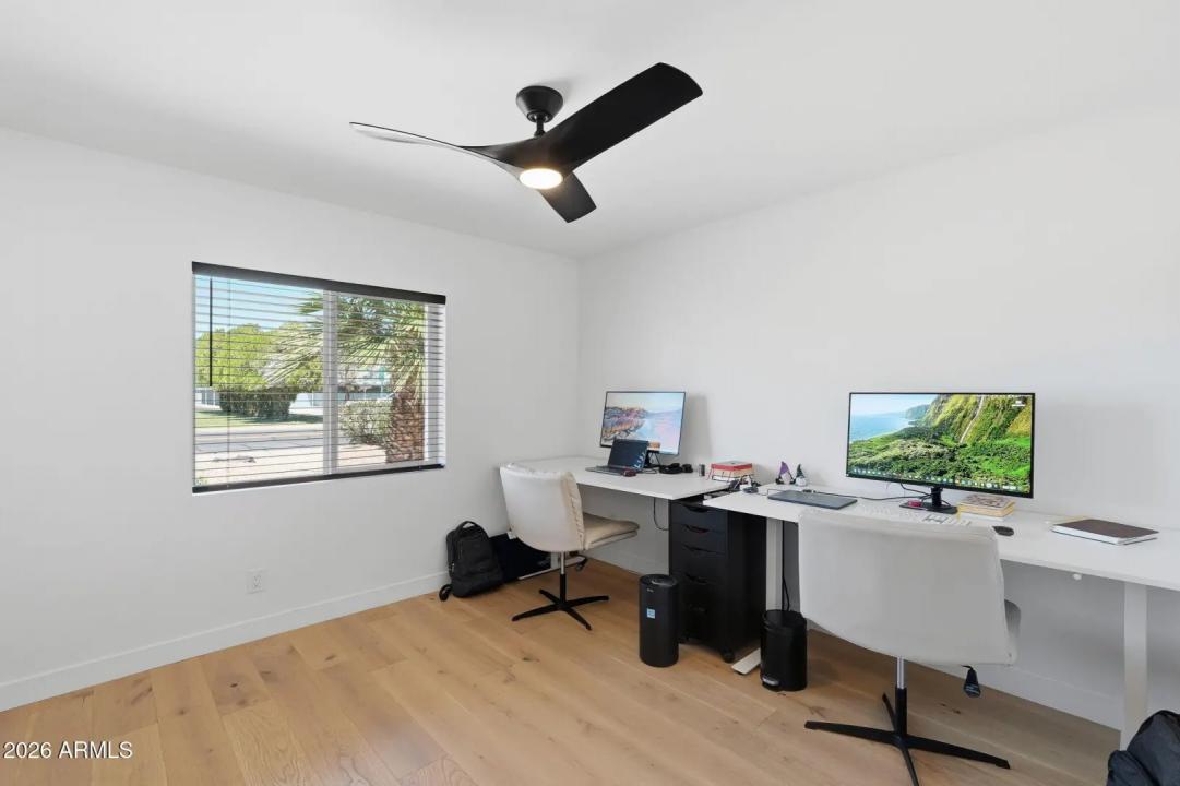 Real Estate Picture 25