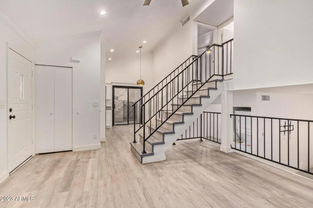 Real Estate Picture 1