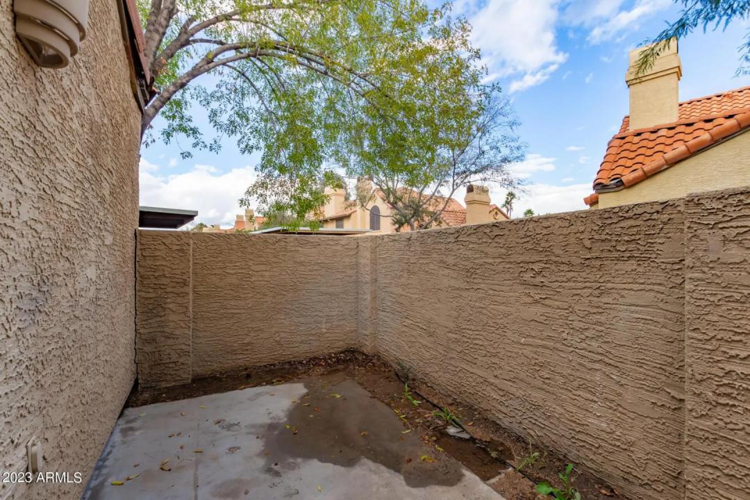 Real Estate Picture 21