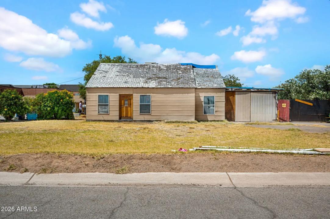 Real Estate Picture 1