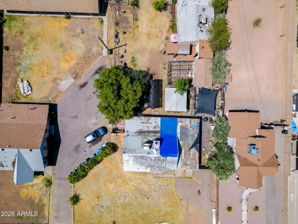 Real Estate Picture 15