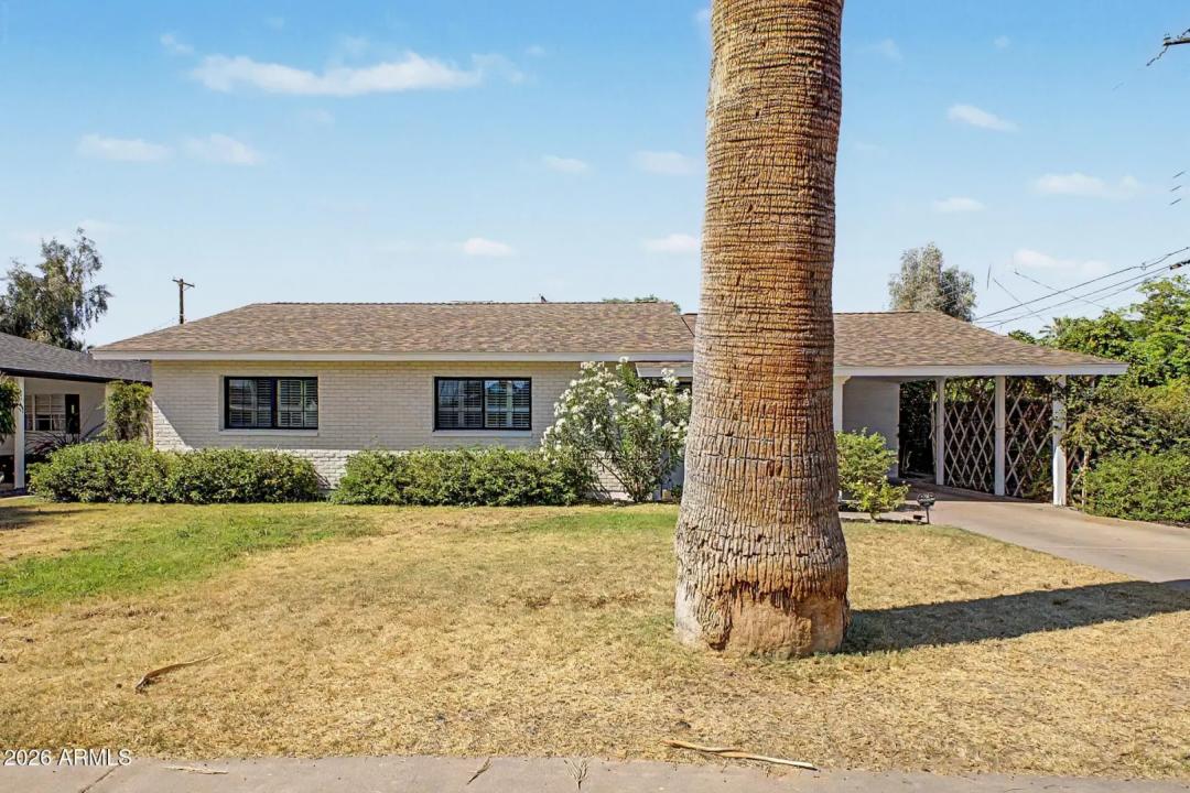 Real Estate Picture 2