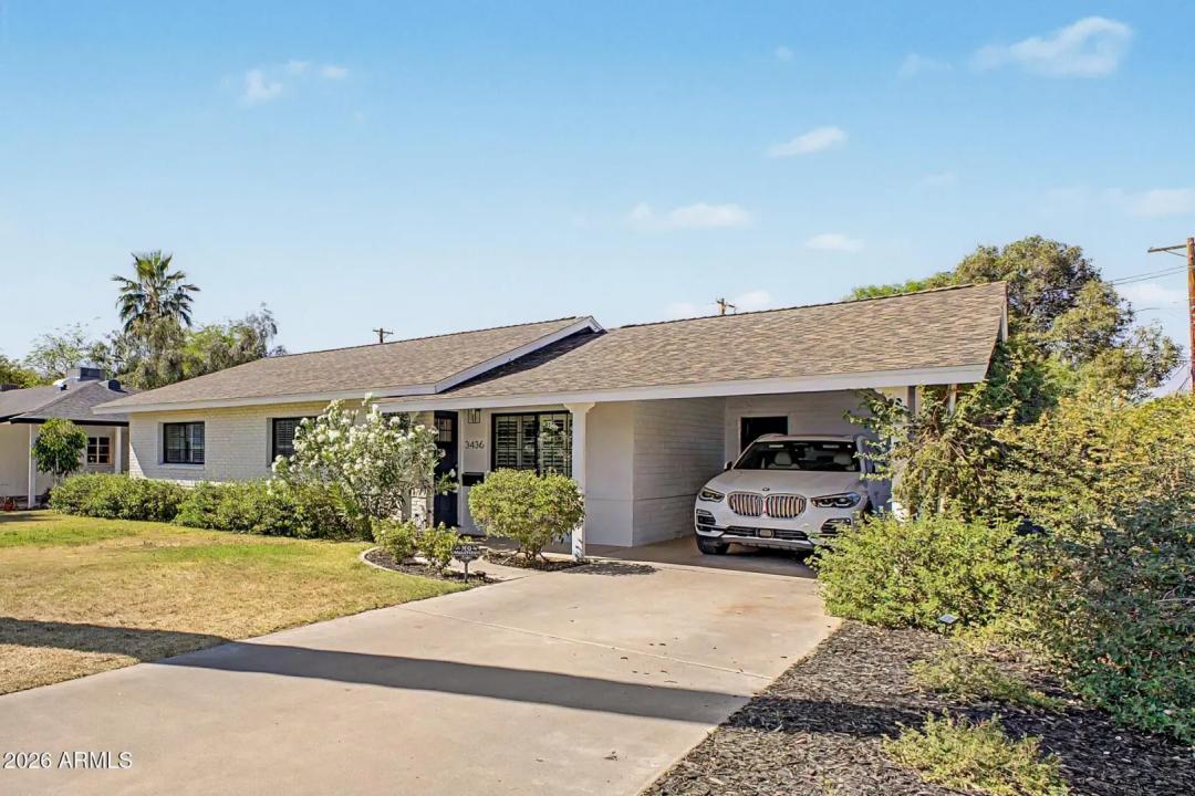 Real Estate Picture 6