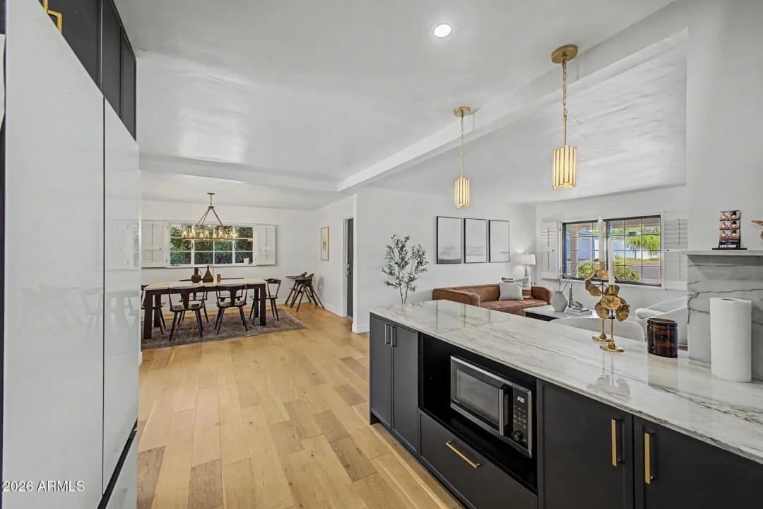 Real Estate Picture 21