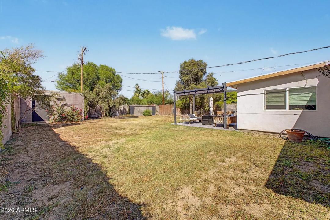 Real Estate Picture 35