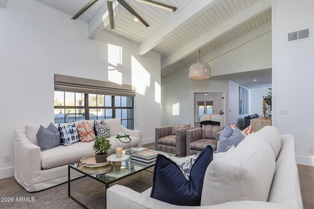 Real Estate Picture 13