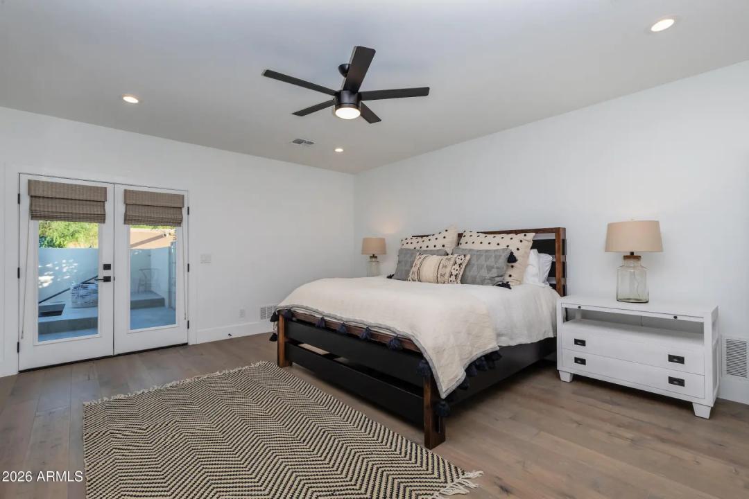 Real Estate Picture 17