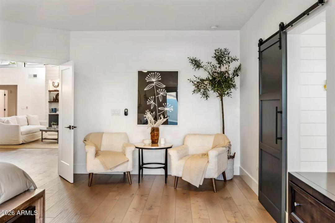 Real Estate Picture 25