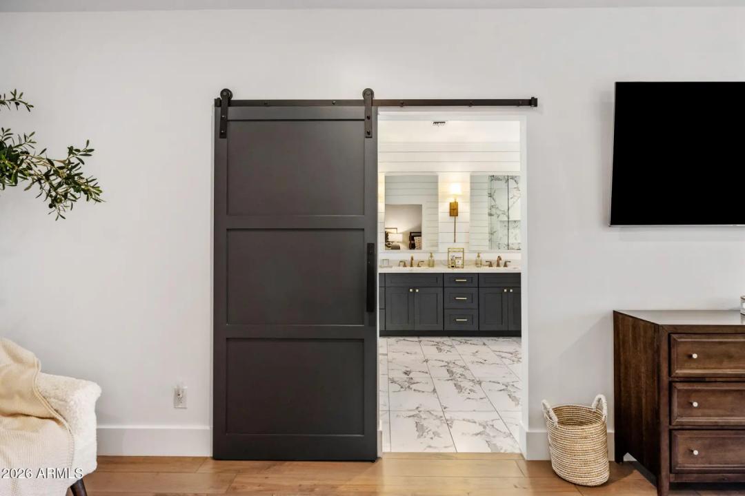 Real Estate Picture 26