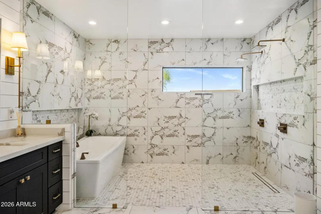 Real Estate Picture 27