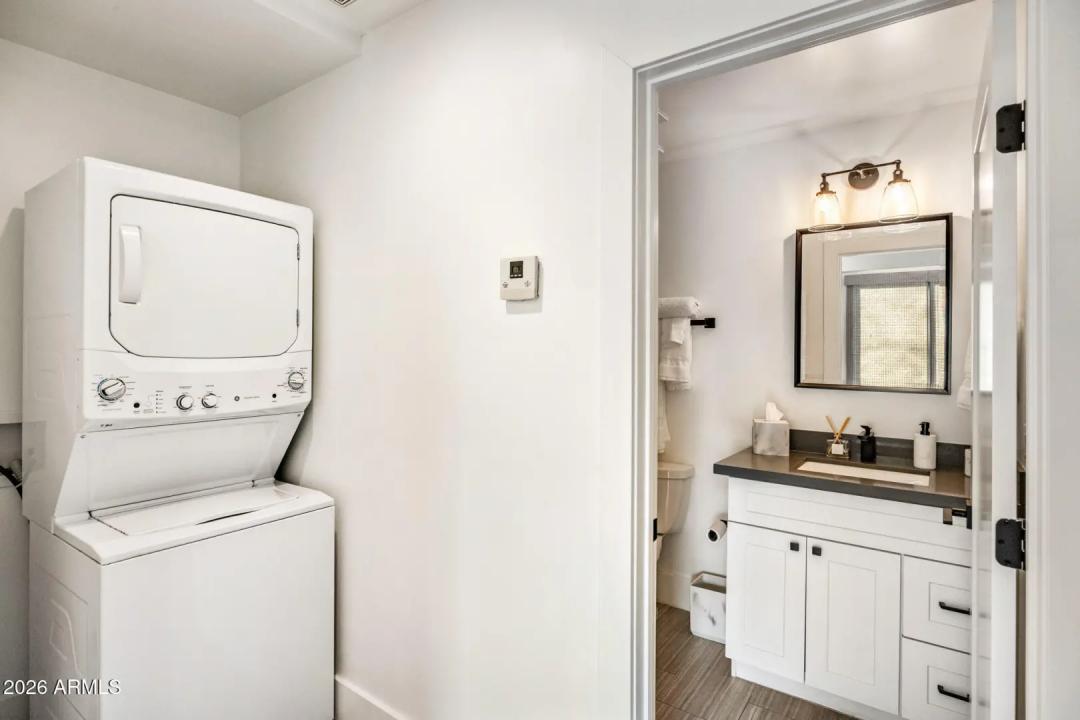 Real Estate Picture 33
