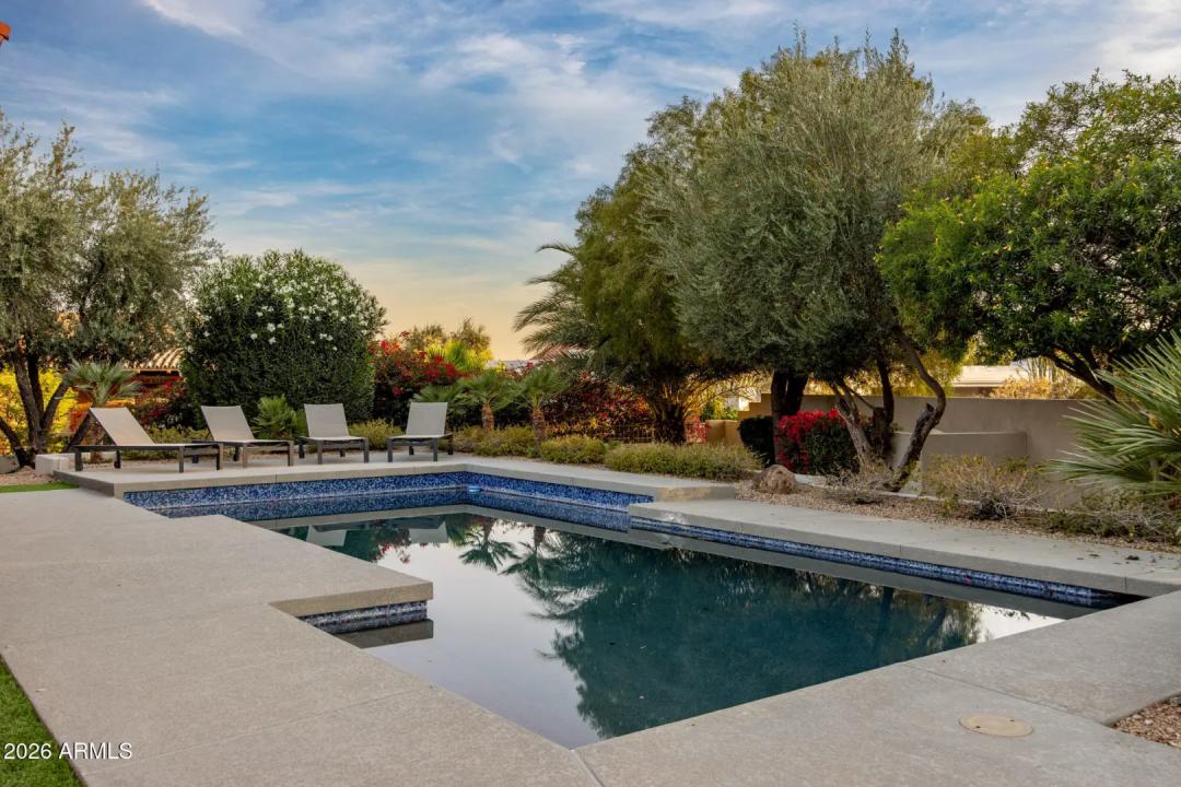 Real Estate Picture 40