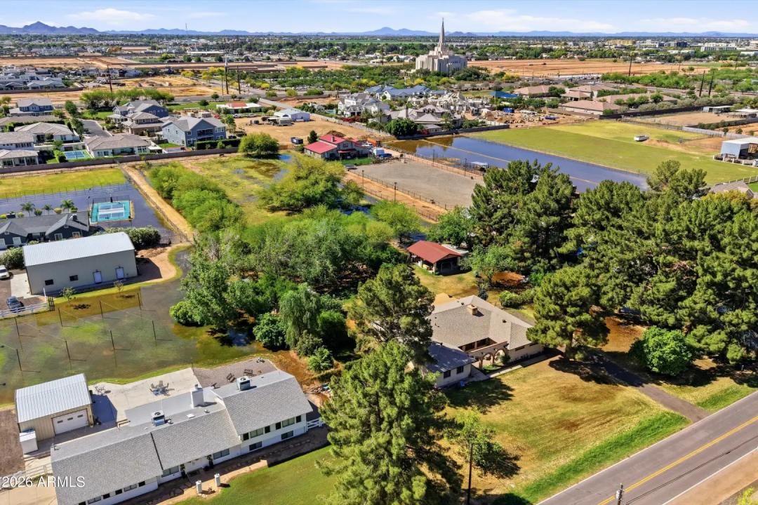 Real Estate Picture 2