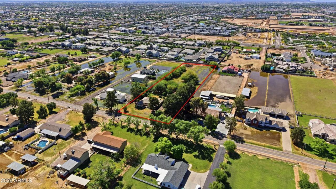 Real Estate Picture 17