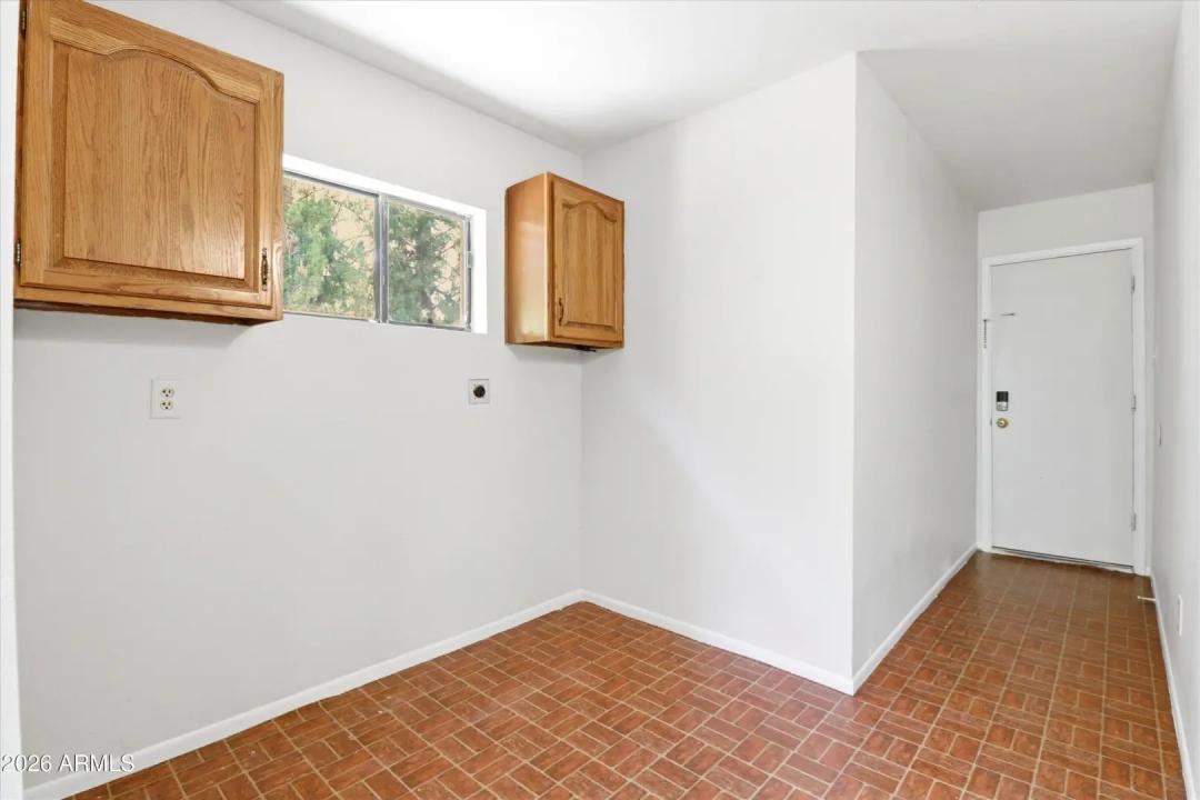 Real Estate Picture 44