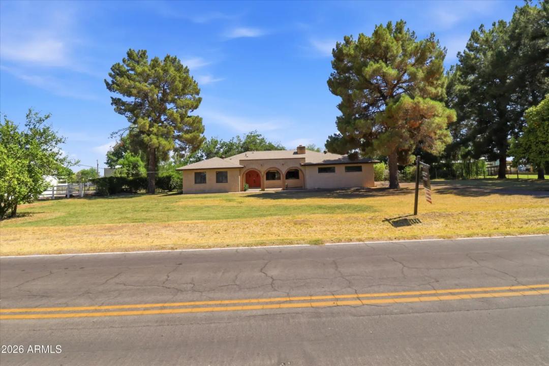 Real Estate Picture 18