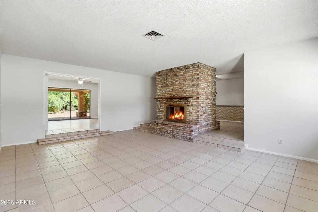 Real Estate Picture 30