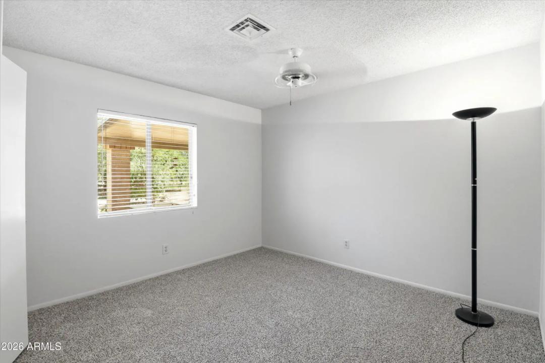 Real Estate Picture 26