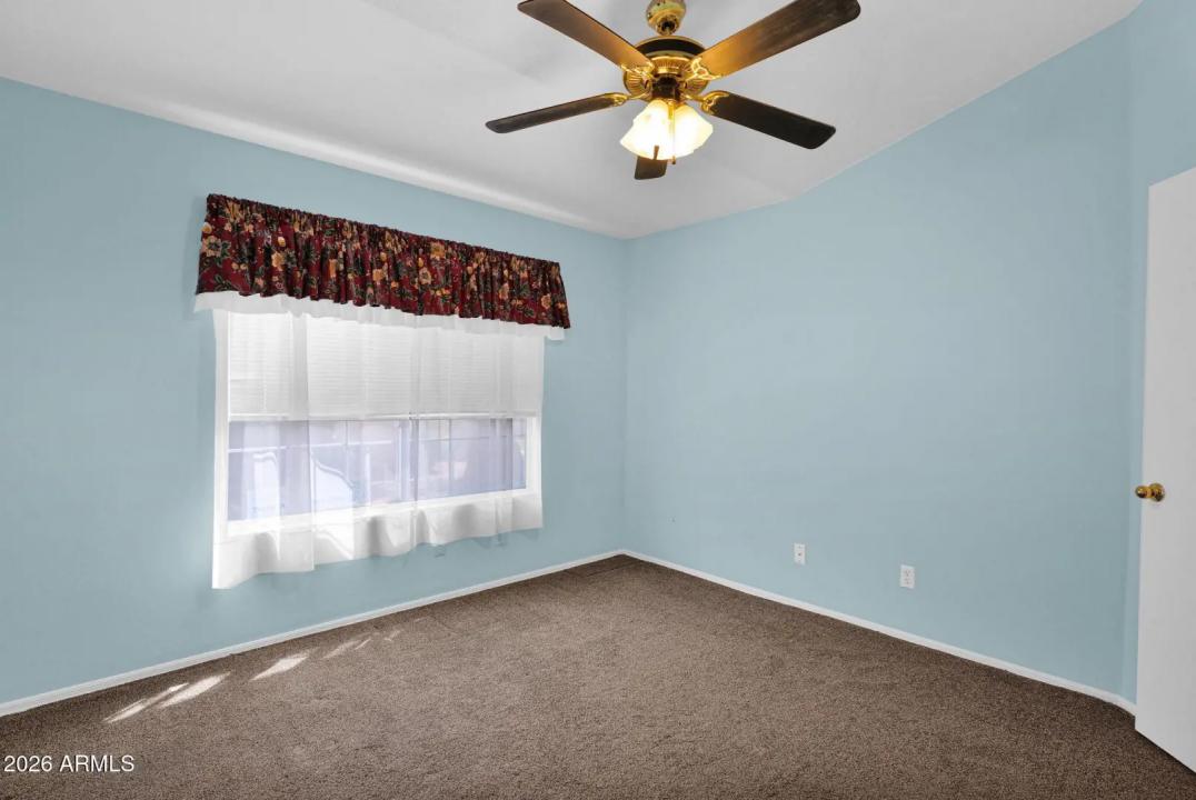 Real Estate Picture 22