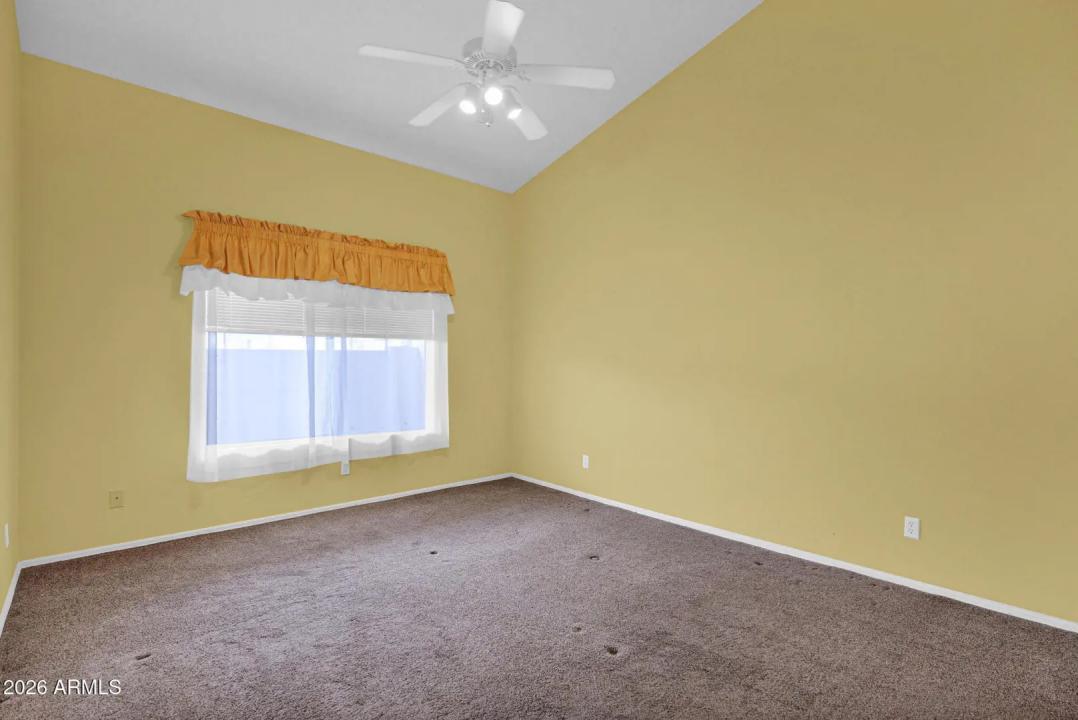 Real Estate Picture 18