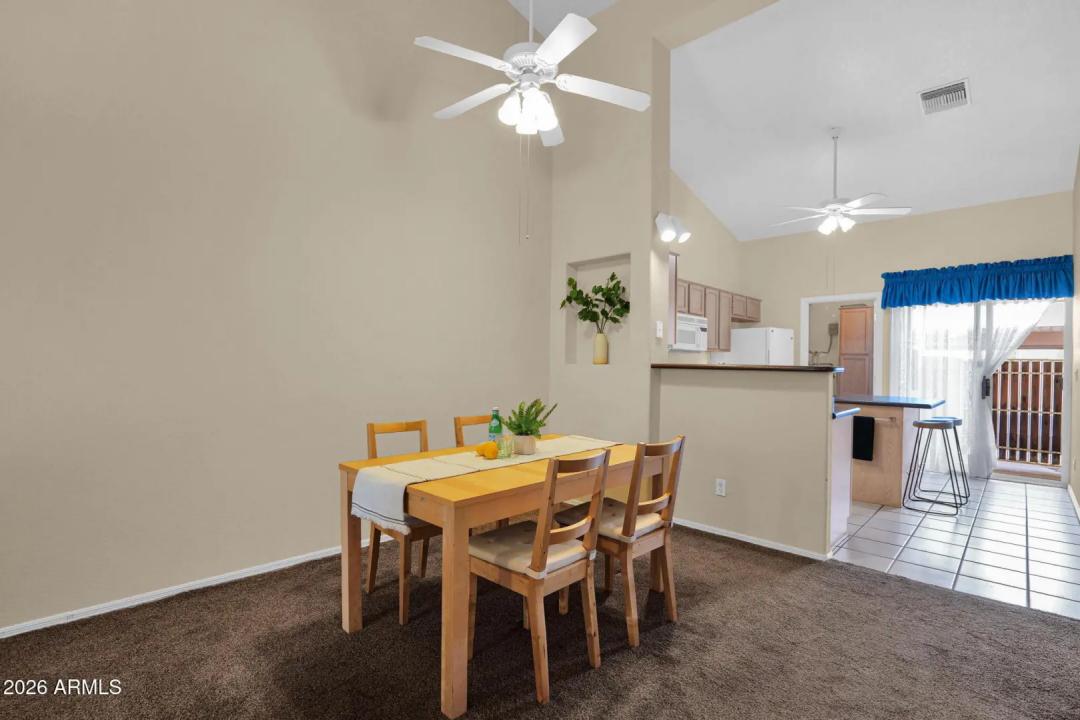 Real Estate Picture 8