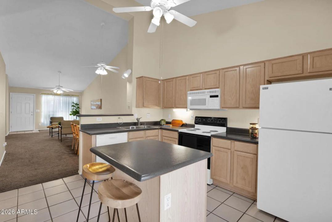 Real Estate Picture 10