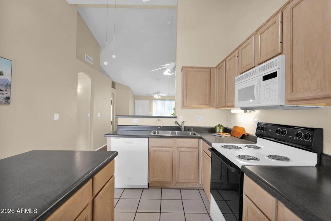 Real Estate Picture 13