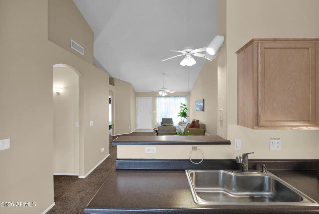 Real Estate Picture 14