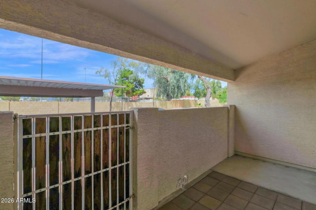 Real Estate Picture 25