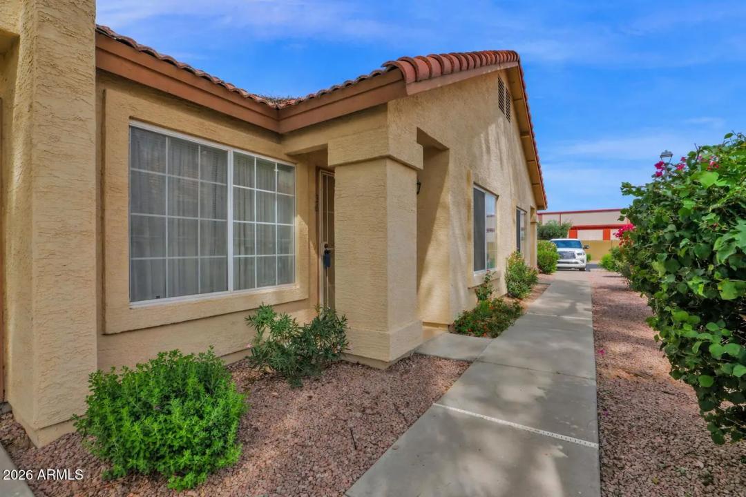 Real Estate Picture 28