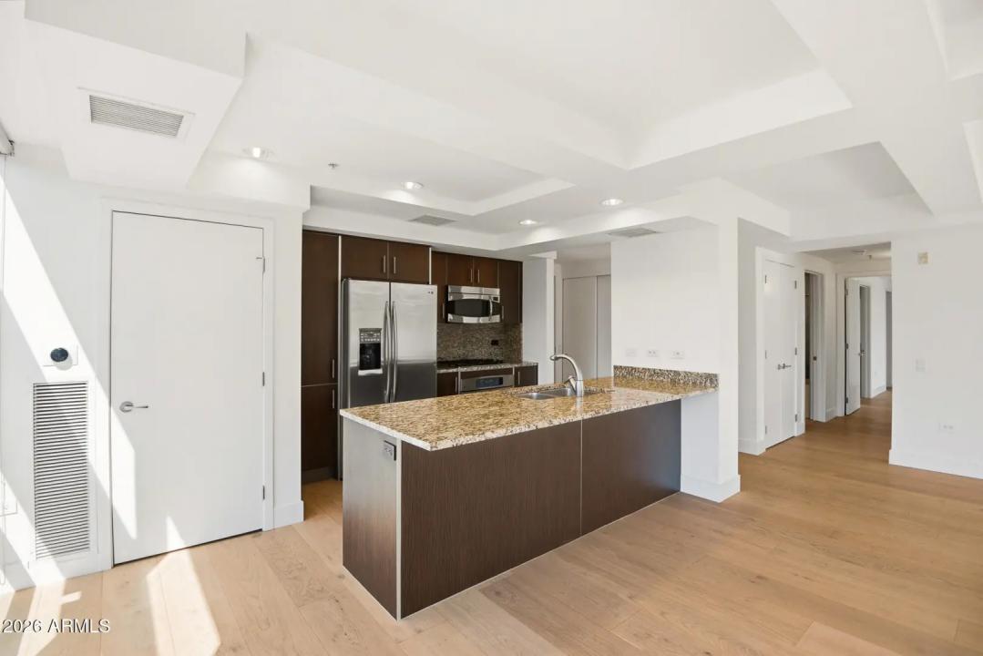 Real Estate Picture 6