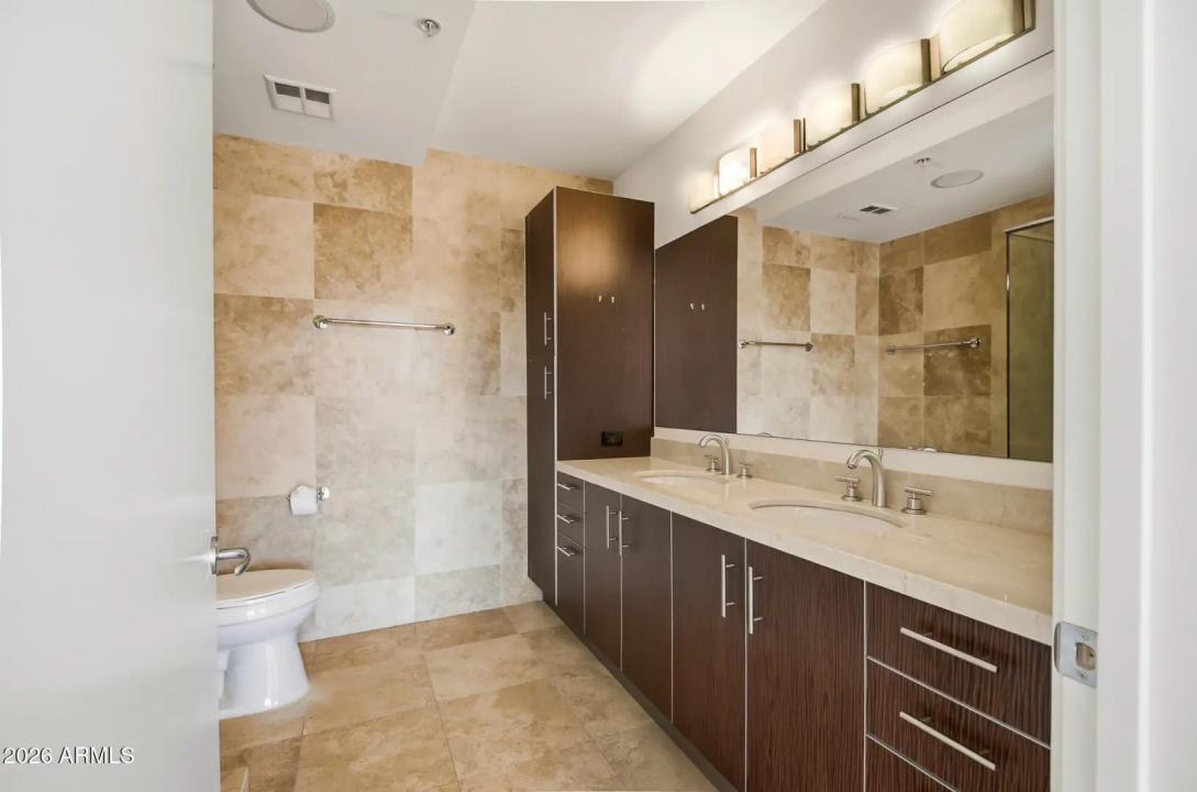 Real Estate Picture 20