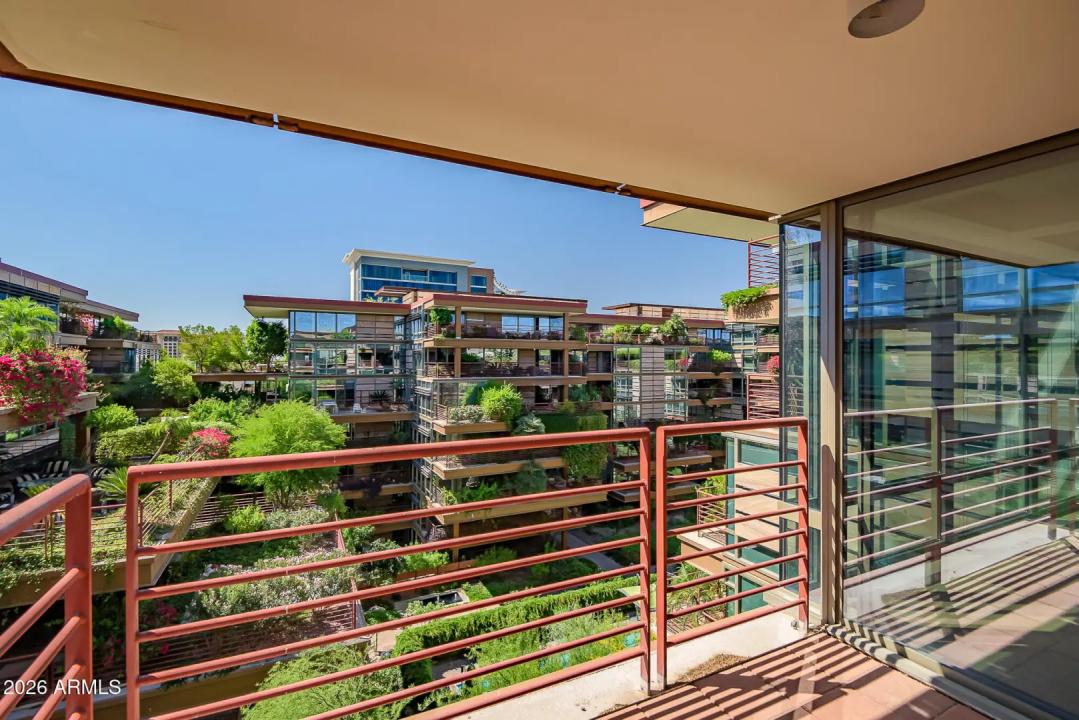 Real Estate Picture 2