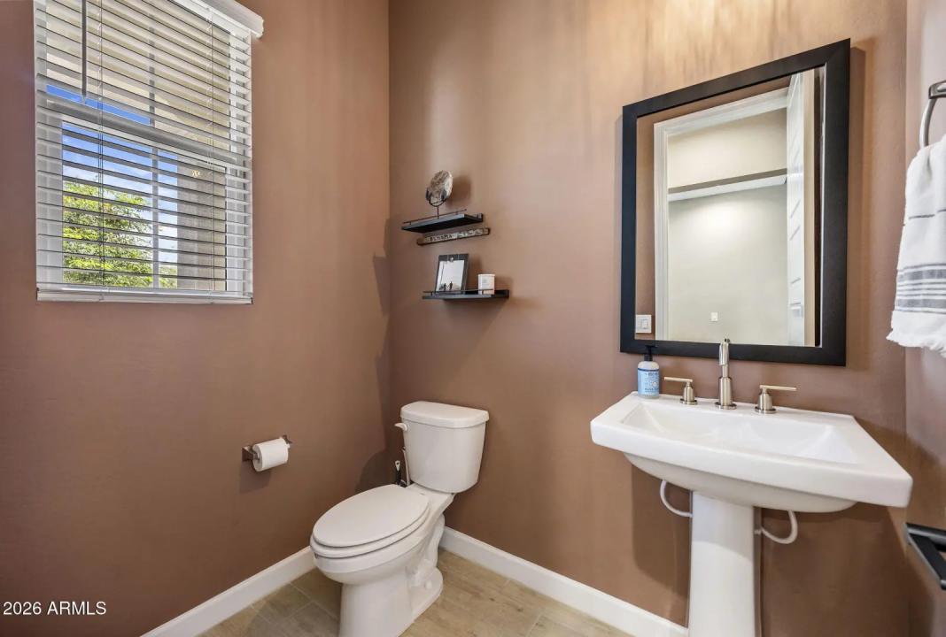 Real Estate Picture 29
