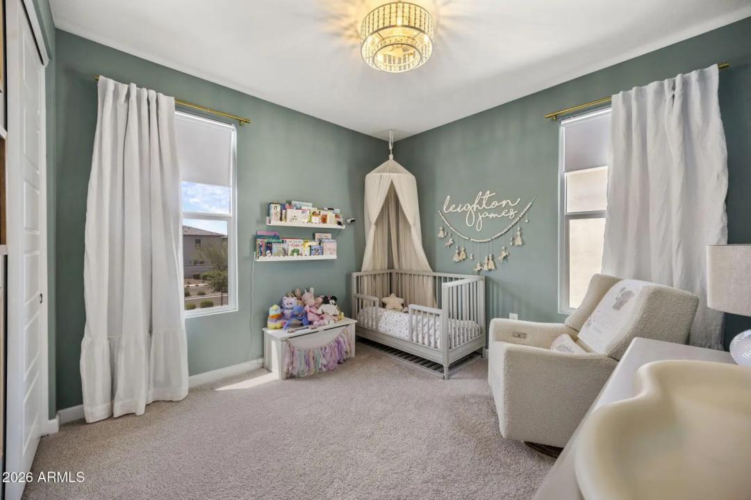 Real Estate Picture 19