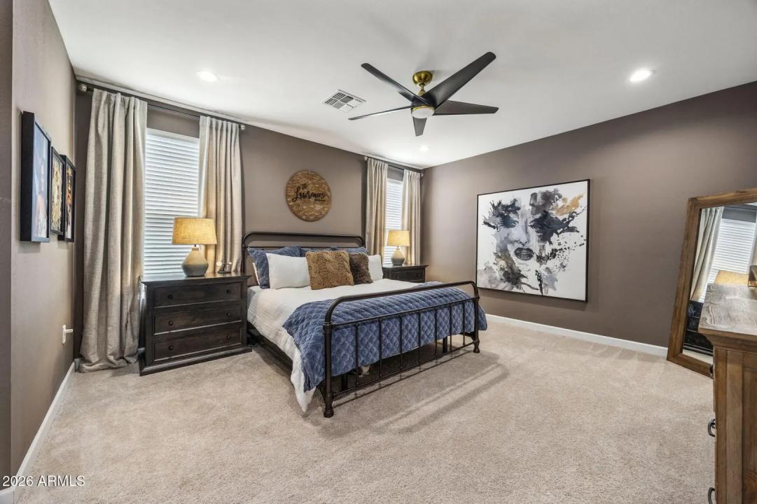 Real Estate Picture 13