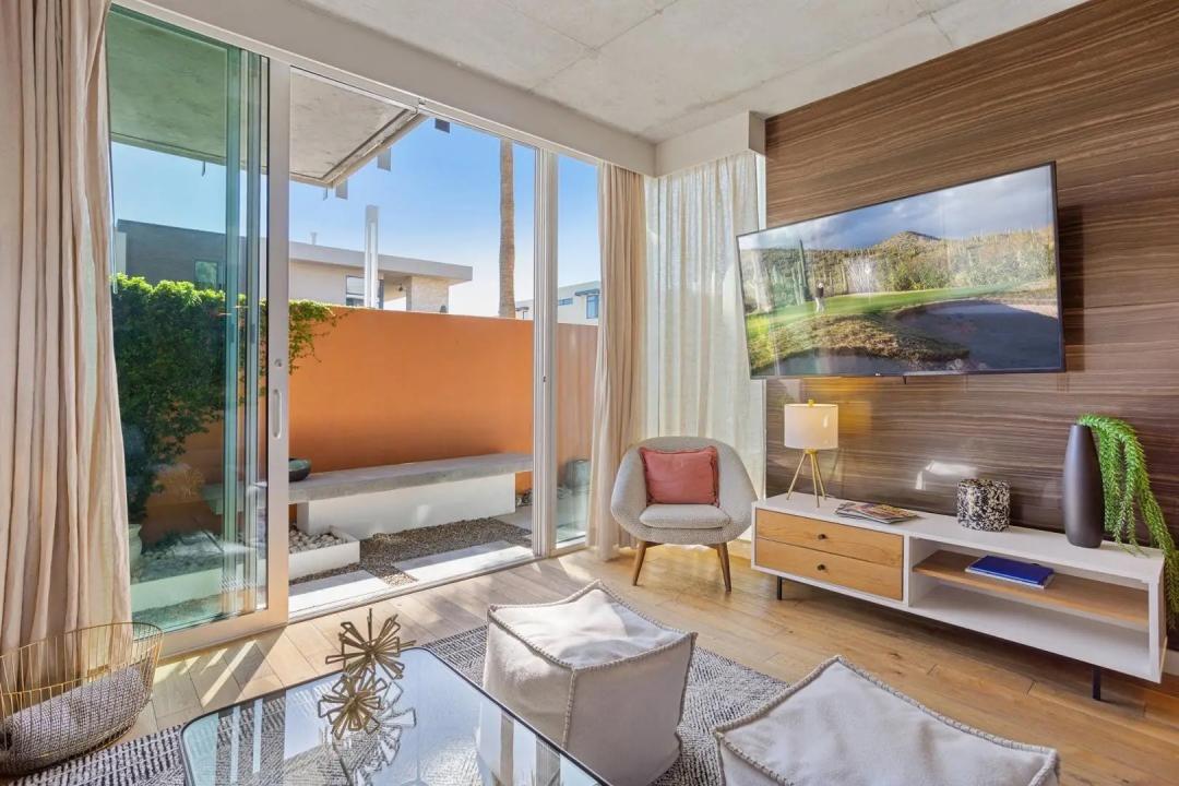 Real Estate Picture 32